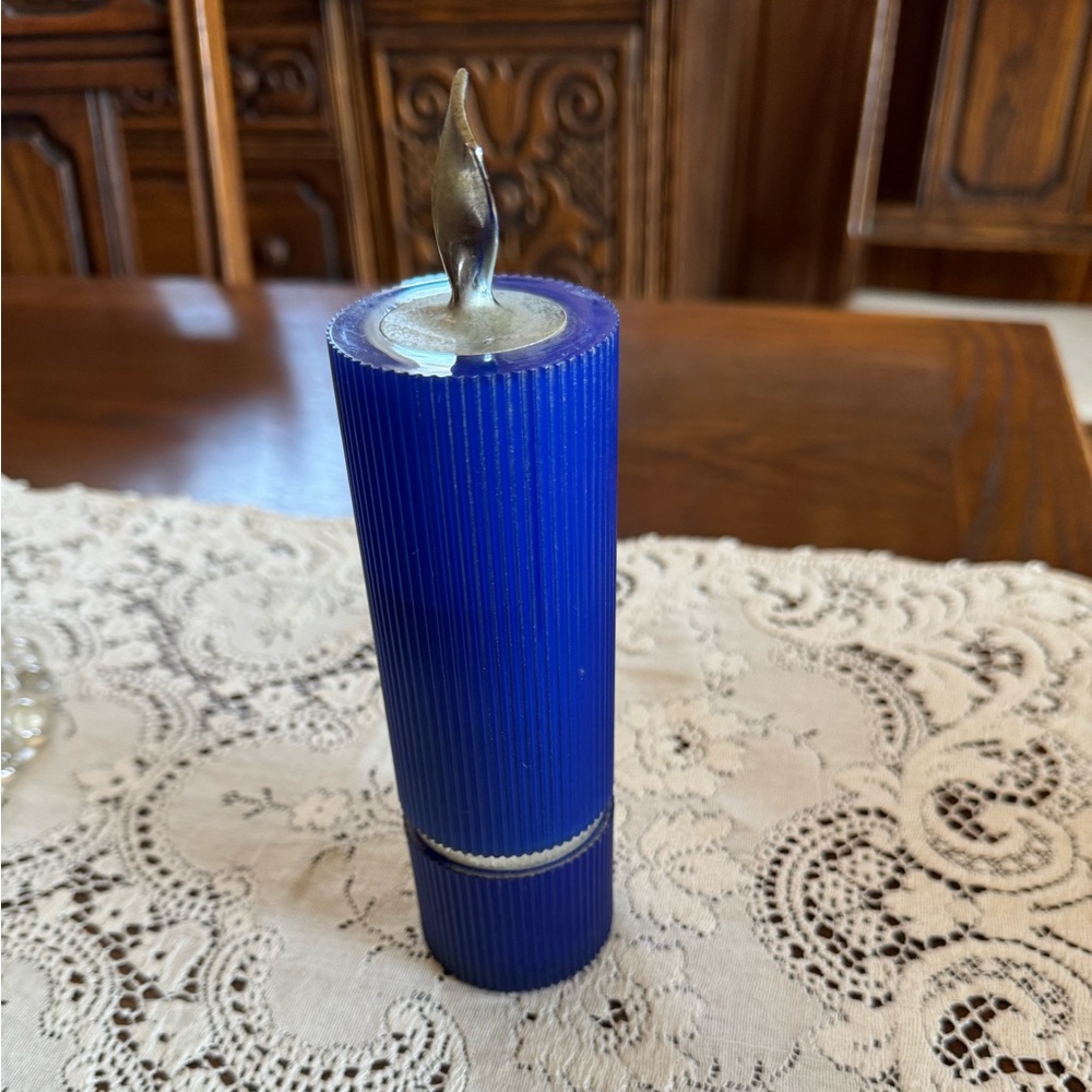 Vintage Avon Moonwind Cologne Mist Blue Ribbed Deco Spray Bottle 3 Oz empty